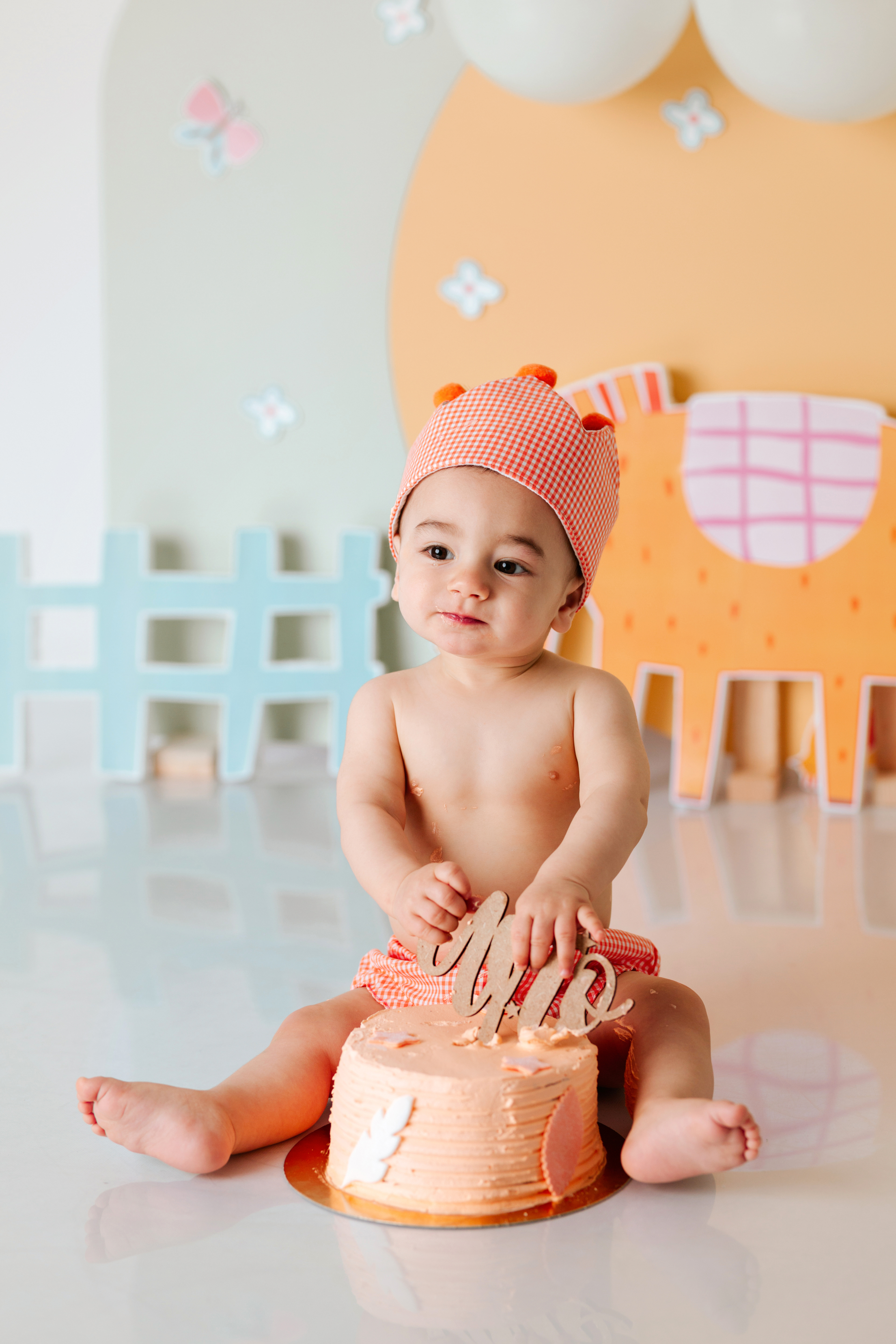 Smash Cake: Una Dulce Sesión de fotos para el Primer Año de tu Bebé en EL Escorial Ávila Segovia Madrid